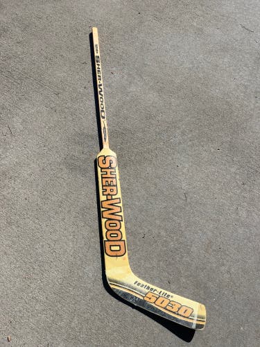 Sher-Wood 5030 Feather-Lite Wood Hockey Stick – Senior 21”