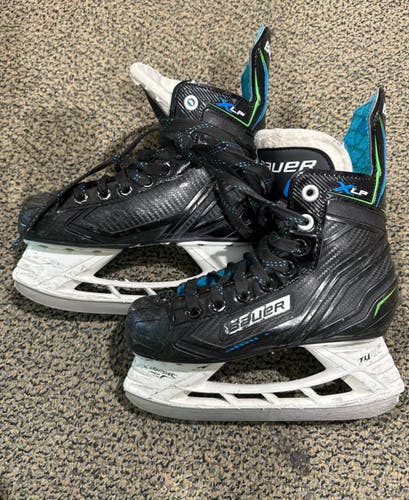 Bauer XLP Hockey Skates Regular Width Size 2 (Used)