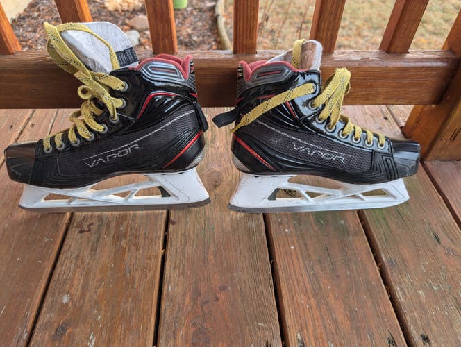 Used Intermediate Bauer Vapor X900 Hockey Goalie Skates Regular Width 5