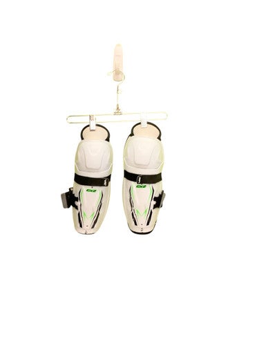 Used Vic CX2 Youth Shin Guards White 9" 11686-S000044945