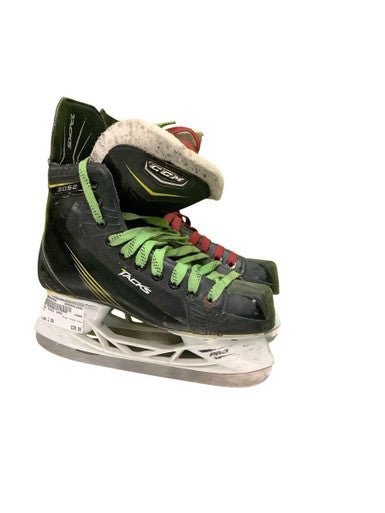 Used CCM TACKS 3052 Junior Hockey Skate Junior 04 11686-S000044985