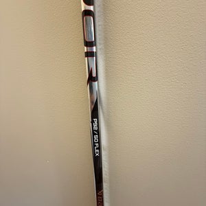 Junior Bauer Vapor Hyperlite 2 Left Hand Hockey Stick P92 (Used)
