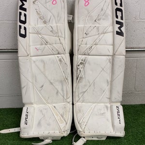 White 28" Junior CCM Eflex 6.5 Goalie Leg Pads (Used)