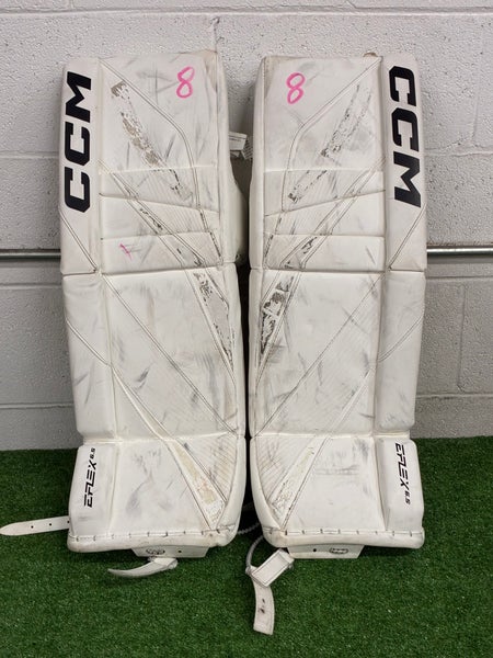 White 28" Junior CCM Eflex 6.5 Goalie Leg Pads (Used)