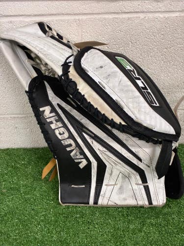 White Junior Vaughn SLR3 Goalie Gloves & Blockers Regular (Used)