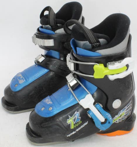Nordica fire Arrow Team 2 Kids Ski Boots - Size 11.5 / Mondo 17.5 Used