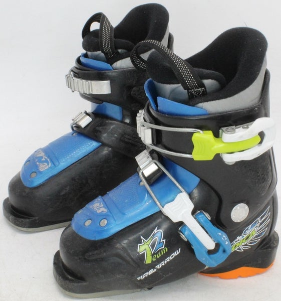 Nordica fire Arrow Team 2 Kids Ski Boots - Size 11.5 / Mondo 17.5 Used