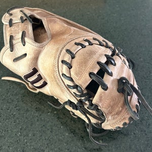 RH Wilson A2000 Catcher's Glove 33" (Used)