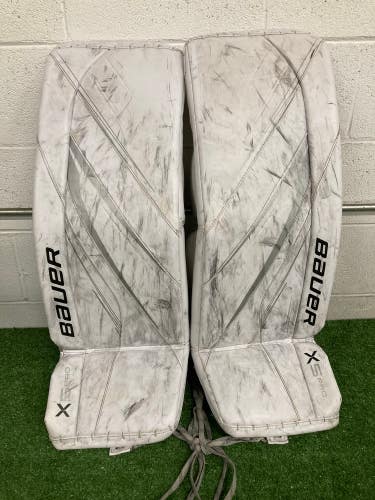 33" Senior Bauer Vapor X5 Pro Goalie Leg Pads (Used)