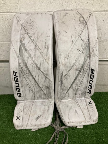 33" Senior Bauer Vapor X5 Pro Goalie Leg Pads (Used)