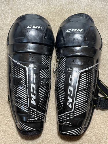 Youth CCM Tacks 9550 10" Shin Pads (Used)