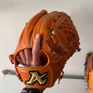 Atoms Professional line infield/pitcher Glove 11.5”