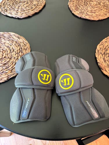 Large Adult Warrior Fatboy Arm Pads (Used)