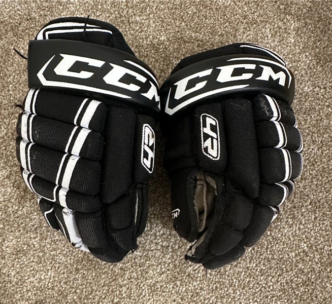 CCM 4-Roll Gloves 9" (Used)