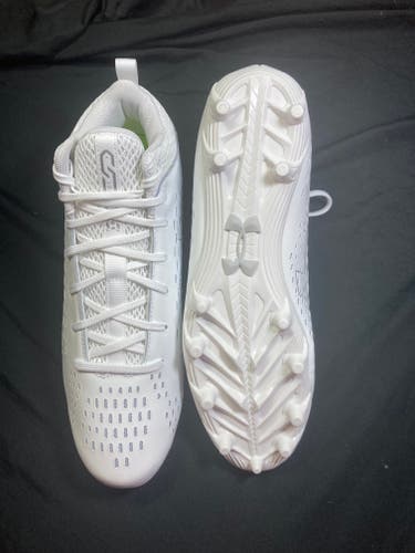 Free Shipping! UATeam Spotlight Select 2.0, Mid Top, Molded Cleats (New)