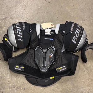 Small Junior Bauer Supreme M5 Pro Shoulder Pads (Used)