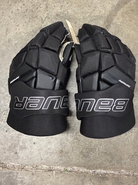Black Senior Bauer Supreme M3 Gloves 15" (Used)