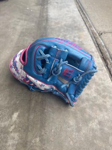 Wilson A2000 Autism Speaks Glove