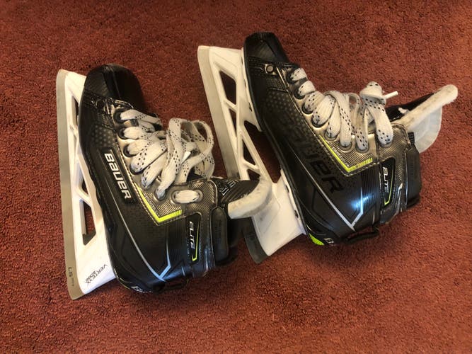 Bauer Elite Hockey Goalie Skates Size 4.5 (Used)