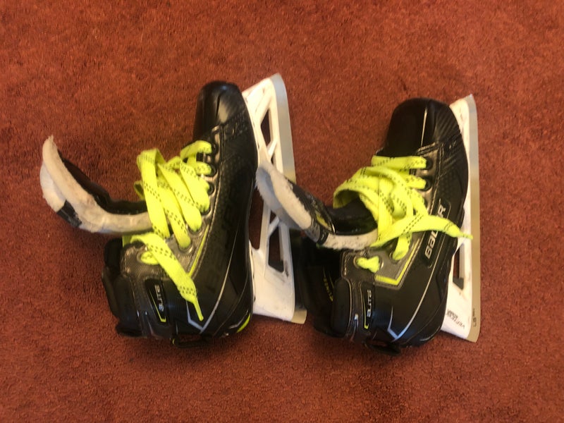 Bauer Elite Hockey Goalie Skates Size 5.5 (Used)