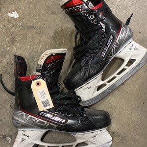 Intermediate Bauer Vapor 3X Hockey Skates 6.5 (Used)