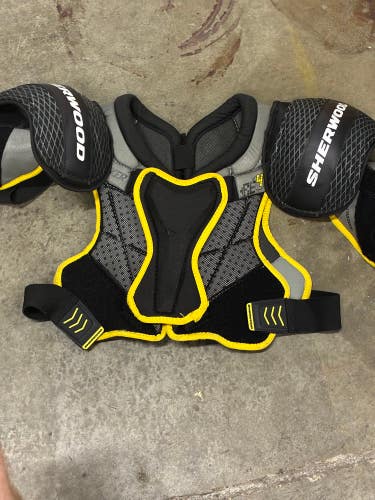 Small Senior Sher-Wood Rekker RE4 Shoulder Pads (Used)