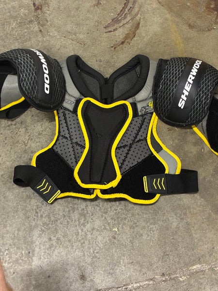 Small Senior Sher-Wood Rekker RE4 Shoulder Pads (Used)