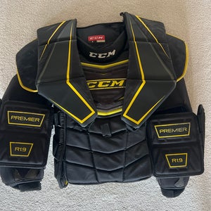 Medium CCM Premier R1.9 Goalie Chest Protector (Used)