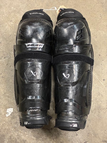 Intermediate Bauer Supreme M5 Pro Shin Pads 13" (Used)