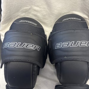 Senior Baue Supreme S18 Ice Hockey Goalie Knee Guards