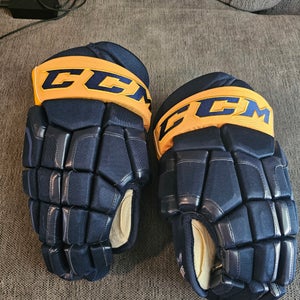 CCM HG50XP Gloves Pro Stock (New)