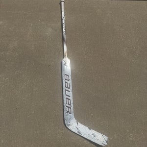 Intermediate Bauer Vapor X5 Pro Regular Goalie Stick 23" Paddle (Used)