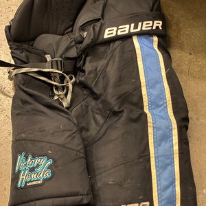 Senior Small Bauer Custom Pro Hockey Pants (Used)