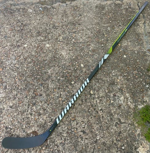 Warrior Alpha LX2 Right Handed M90 Pro Stock Hockey Stick 54761