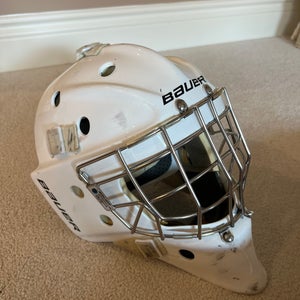 Senior 2021 Bauer 960 Goalie Mask (Used)