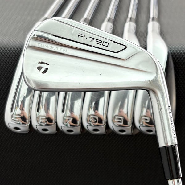 TAYLORMADE P790 2019 IRON SET 4-P