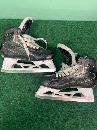 Senior Bauer Elite Hockey Goalie Skates (Fit 2) Size: 8 (Used)