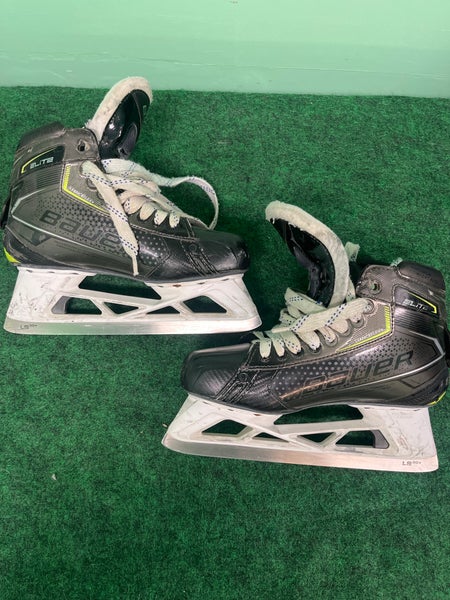 Senior Bauer Elite Hockey Goalie Skates (Fit 2) Size: 8 (Used)