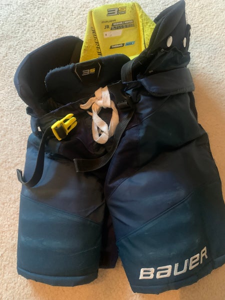 Medium Junior Bauer Supreme 3S Pro Hockey Pants (Used)