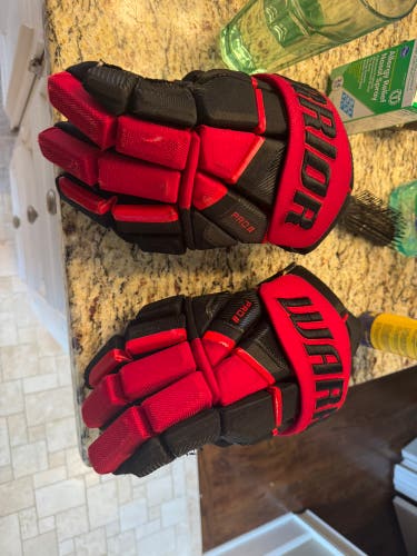 Warrior Pro Series II Gloves 14" (Used)