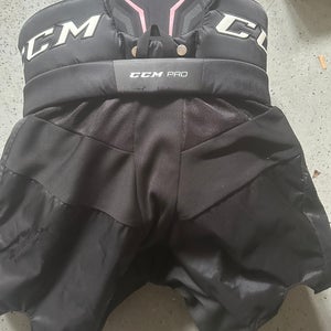 Senior Medium CCM CCM Pro Hockey Goalie Pants (Used)