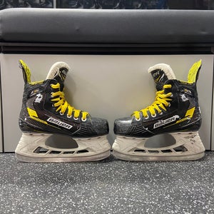 Used Bauer Supreme M4 Size 2 D Skates