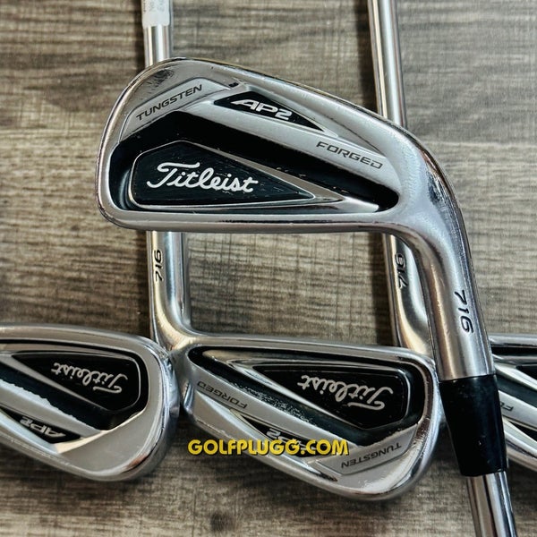 Titleist 716 AP2 Iron Set 4-PW / Dynamic Gold Steel, Stiff Flex (112)