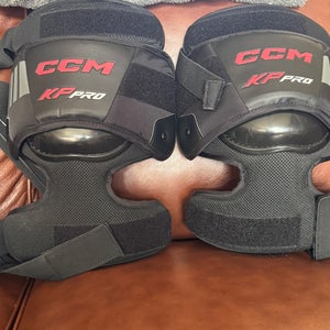 CCM KP Pro knee pads