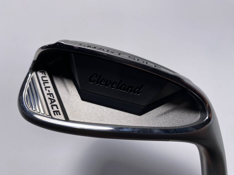 Cleveland Smart Sole Chipper UST Mamiya Recoil Dart Graphite Ladies RH