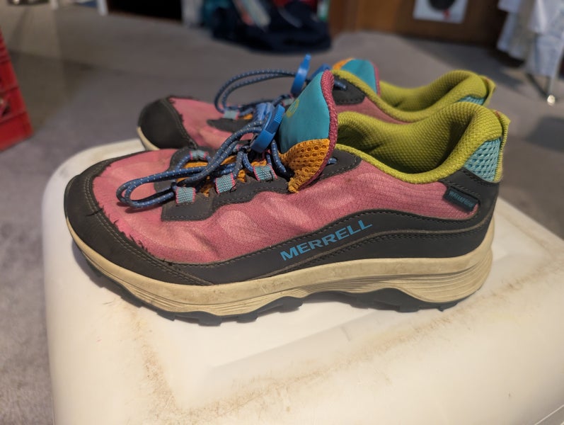 Merrell Moab Speed Low Waterproof - Girls 4Y (Big Kids / Youth) Hiking shoes (Used)