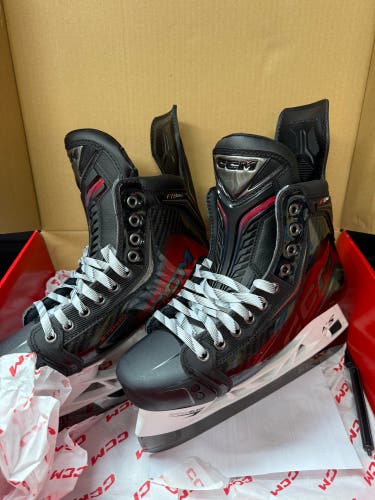 New CCM Jetspeed FT8 Pro Senior Skates