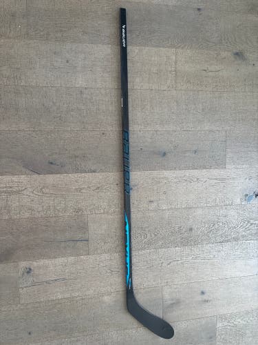 Intermediate Bauer Nexus E5 Pro Left Hand Hockey Stick P28 (New)