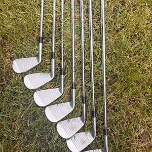 Men's 2018 Srixon Z 785 Right Handed Iron Set Extra Stiff Flex 7 Pieces Steel Shaft (Used)