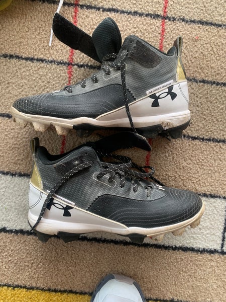 Black Men's Size M 7.0 (W 8.0) Adult Under Armour High Top (Used)